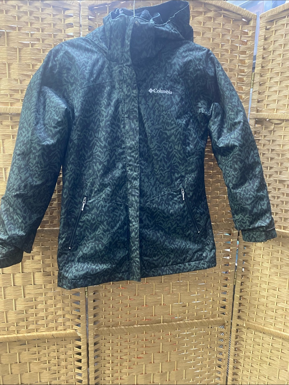Columbia Kids Green-Black Patterned jacket.